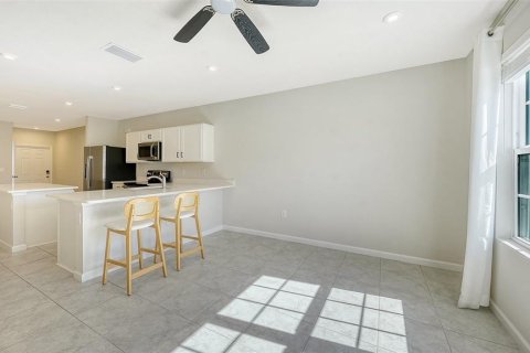 Townhouse in Bradenton, Florida 3 bedrooms, 132.94 sq.m. № 2155934 - photo 16