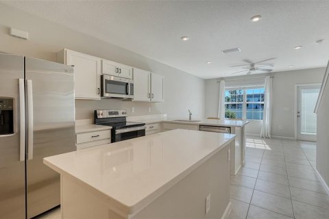 Townhouse in Bradenton, Florida 3 bedrooms, 132.94 sq.m. № 2155934 - photo 11