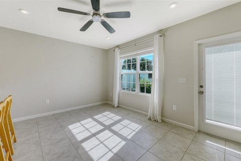 Townhouse in Bradenton, Florida 3 bedrooms, 132.94 sq.m. № 2155934 - photo 17