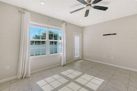 Townhouse in Bradenton, Florida 3 bedrooms, 132.94 sq.m. № 2155934 - photo 20