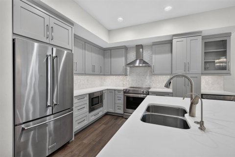 Copropriété à louer à Saint Petersburg, Floride: 3 chambres, 250.84 m2 № 2400358 - photo 15