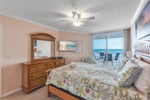 Condo in Bradenton Beach, Florida, 2 bedrooms  № 2232532 - photo 4