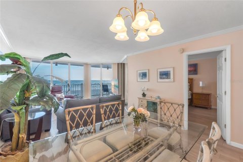 Condo in Bradenton Beach, Florida, 2 bedrooms  № 2232532 - photo 16