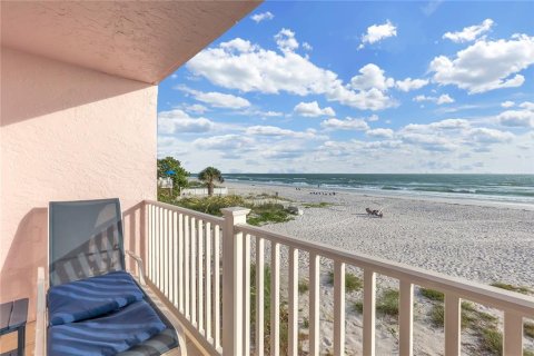 Condo in Bradenton Beach, Florida, 2 bedrooms  № 2232532 - photo 26