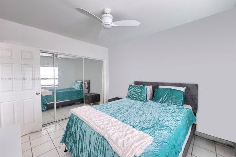 Copropriété à louer à Miami Beach, Floride: 1 chambre, 48.31 m2 № 1921070 - photo 17