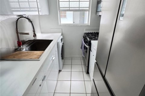 Copropriété à louer à Miami Beach, Floride: 1 chambre, 48.31 m2 № 1921070 - photo 9