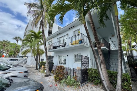 Copropriété à louer à Miami Beach, Floride: 1 chambre, 48.31 m2 № 1921070 - photo 1