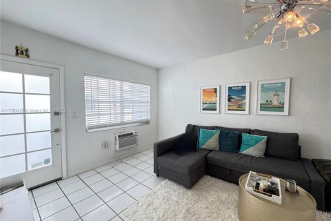 Copropriété à louer à Miami Beach, Floride: 1 chambre, 48.31 m2 № 1921070 - photo 6