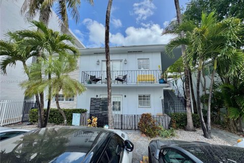 Copropriété à louer à Miami Beach, Floride: 1 chambre, 48.31 m2 № 1921070 - photo 3