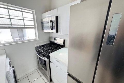 Copropriété à louer à Miami Beach, Floride: 1 chambre, 48.31 m2 № 1921070 - photo 11
