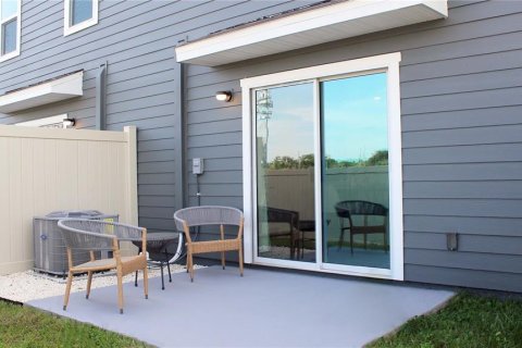 Adosado en venta en Ocala, Florida, 3 dormitorios, 135.45 m2 № 1601899 - foto 12