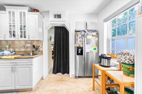 Casa en venta en West Park, Florida, 3 dormitorios, 130.99 m2 № 1946191 - foto 16