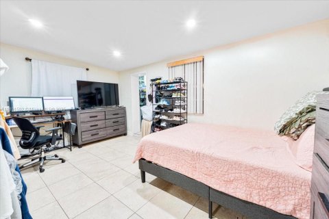 Casa en venta en West Park, Florida, 3 dormitorios, 130.99 m2 № 1946191 - foto 13
