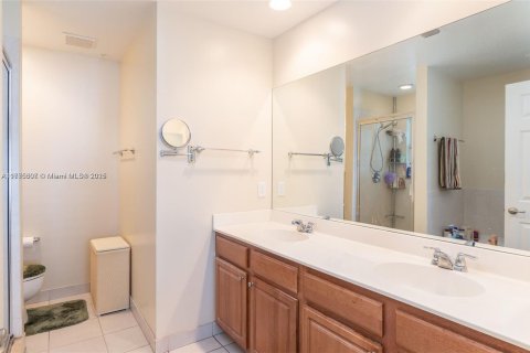 Touwnhouse à vendre à Pompano Beach, Floride: 3 chambres, 184.69 m2 № 1623320 - photo 12