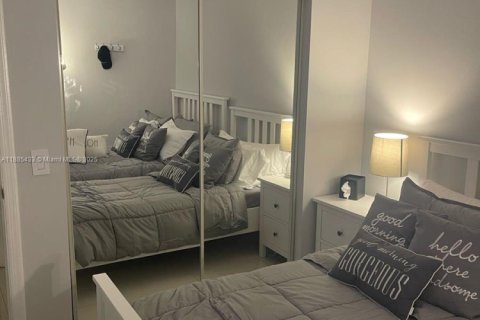 Condominio en venta en Aventura, Florida, 2 dormitorios, 99.22 m2 № 1932452 - foto 17