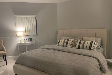 Condominio en venta en Aventura, Florida, 2 dormitorios, 99.22 m2 № 1932452 - foto 11