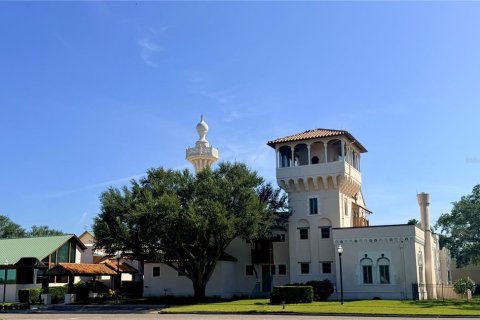 House in Saint Petersburg, Florida 5 bedrooms, 308.53 sq.m. № 2210032 - photo 26