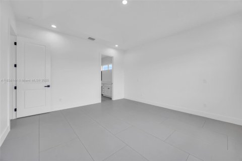 House in Port St. Lucie, Florida 4 bedrooms, 192.4 sq.m. № 1823413 - photo 29