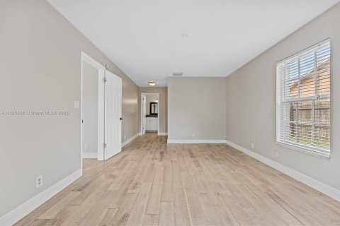 Купить виллу или дом в Ройял-Палм-Бич, Флорида 3 спальни, 175.31м2, № 1950247 - фото 11