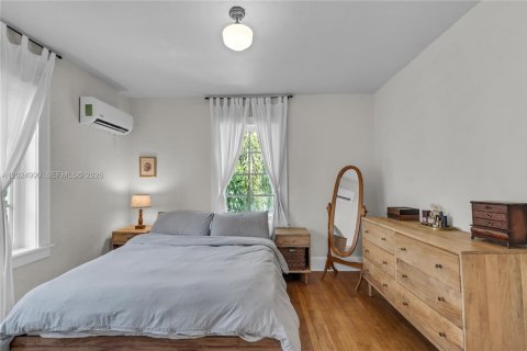 Купить виллу или дом в Корал-Гейблс, Флорида 3 спальни, 185.8м2, № 2085513 - фото 26