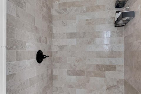 Купить виллу или дом в Корал-Гейблс, Флорида 3 спальни, 185.8м2, № 2085513 - фото 30
