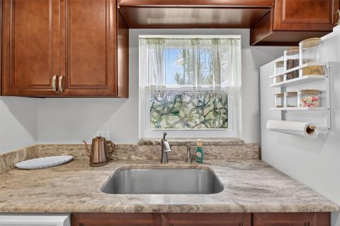 Condominio en venta en Seminole, Florida, 1 dormitorio, 72.84 m2 № 1816823 - foto 19