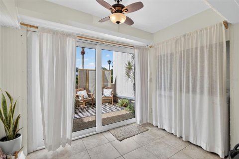 Condominio en venta en Seminole, Florida, 1 dormitorio, 72.84 m2 № 1816823 - foto 12