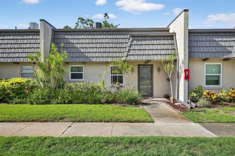 Condominio en venta en Seminole, Florida, 1 dormitorio, 72.84 m2 № 1816823 - foto 1
