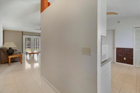 Villa ou maison à vendre à Port St. Lucie, Floride: 3 chambres, 110.74 m2 № 2346037 - photo 6