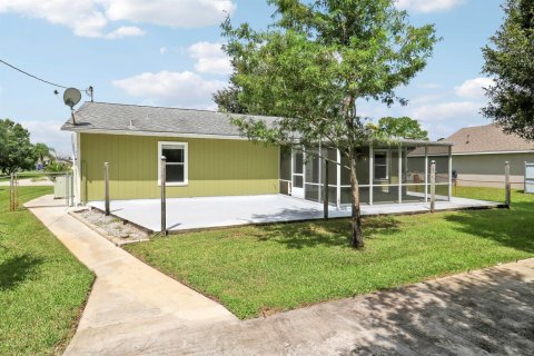 Villa ou maison à vendre à Port St. Lucie, Floride: 3 chambres, 110.74 m2 № 2346037 - photo 30