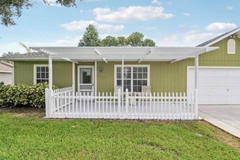 Villa ou maison à vendre à Port St. Lucie, Floride: 3 chambres, 110.74 m2 № 2346037 - photo 3