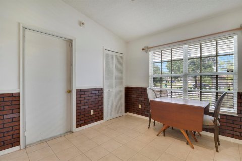 Villa ou maison à vendre à Port St. Lucie, Floride: 3 chambres, 110.74 m2 № 2346037 - photo 9