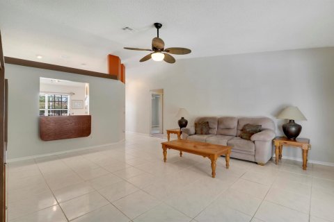 Villa ou maison à vendre à Port St. Lucie, Floride: 3 chambres, 110.74 m2 № 2346037 - photo 14