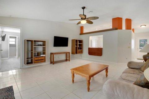 Villa ou maison à vendre à Port St. Lucie, Floride: 3 chambres, 110.74 m2 № 2346037 - photo 15