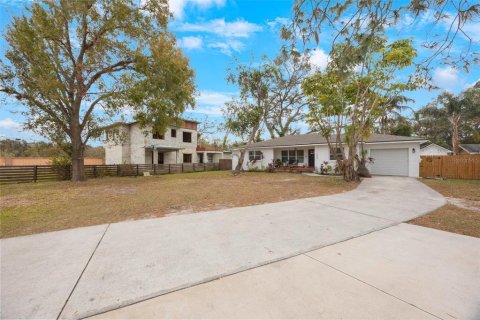 Casa en venta en Tampa, Florida, 6 dormitorios, 148.27 m2 № 2144827 - foto 2