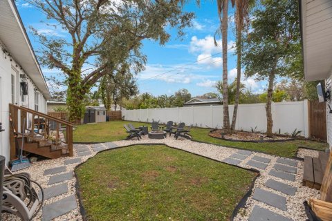 Casa en venta en Tampa, Florida, 6 dormitorios, 148.27 m2 № 2144827 - foto 25