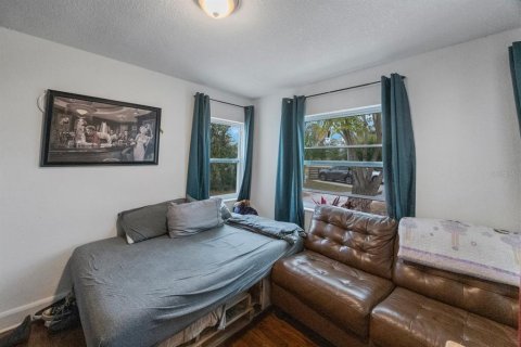 Casa en venta en Tampa, Florida, 6 dormitorios, 148.27 m2 № 2144827 - foto 23