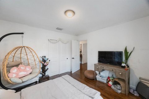 Casa en venta en Tampa, Florida, 6 dormitorios, 148.27 m2 № 2144827 - foto 20