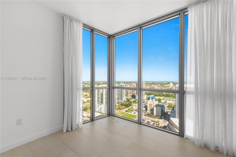 Copropriété à louer à Miami, Floride: 2 chambres, 193.33 m2 № 1994147 - photo 1