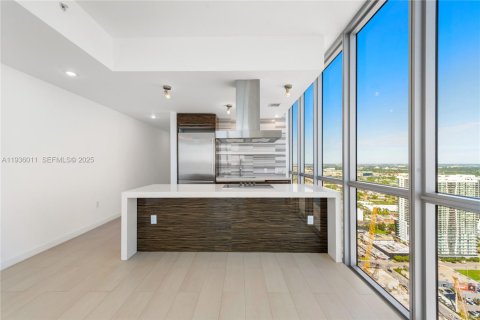 Copropriété à louer à Miami, Floride: 2 chambres, 193.33 m2 № 1994147 - photo 14