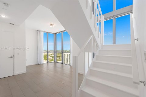 Copropriété à louer à Miami, Floride: 2 chambres, 193.33 m2 № 1994147 - photo 9
