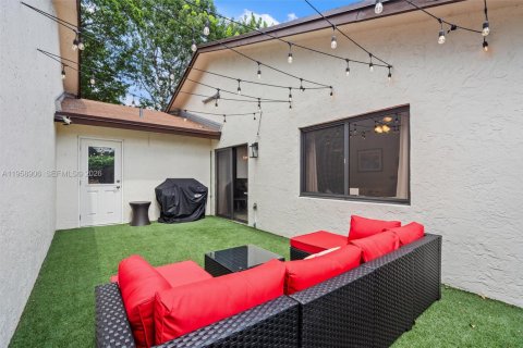 Купить виллу или дом в Маргит, Флорида 2 спальни, 114.27м2, № 2017588 - фото 20