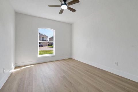 Купить виллу или дом в Киссимми, Флорида 5 комнат, 120.03м2, № 2266547 - фото 20