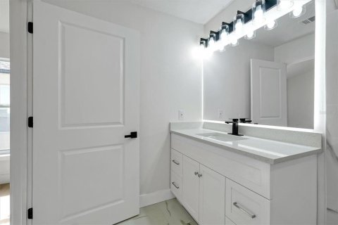 Купить виллу или дом в Киссимми, Флорида 5 комнат, 120.03м2, № 2266547 - фото 22
