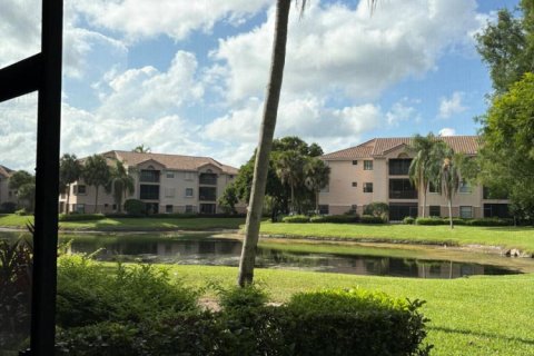 Condo in Coconut Creek, Florida, 2 bedrooms № 2190014