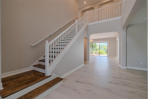 Villa ou maison à vendre à Wesley Chapel, Floride: 5 chambres, 391.86 m2 № 2411412 - photo 4