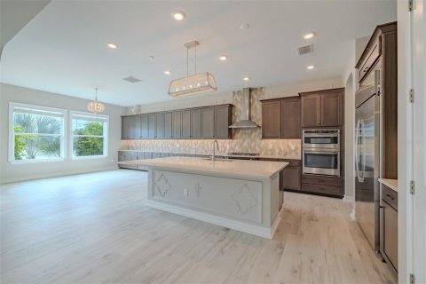 Villa ou maison à vendre à Wesley Chapel, Floride: 5 chambres, 391.86 m2 № 2411412 - photo 24