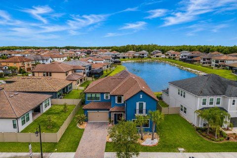 Villa ou maison à vendre à Wesley Chapel, Floride: 5 chambres, 391.86 m2 № 2411412 - photo 2