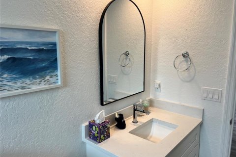 Villa ou maison à louer à Sarasota, Floride: 2 chambres, 110.55 m2 № 2108710 - photo 16