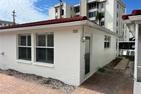 Villa ou maison à louer à Sarasota, Floride: 2 chambres, 110.55 m2 № 2108710 - photo 4